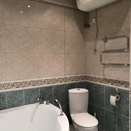 3 Bedrooms With Free Parking And River View Apartment Riga