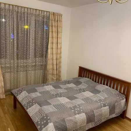 3 Bedrooms With Free Parking And River View Riga